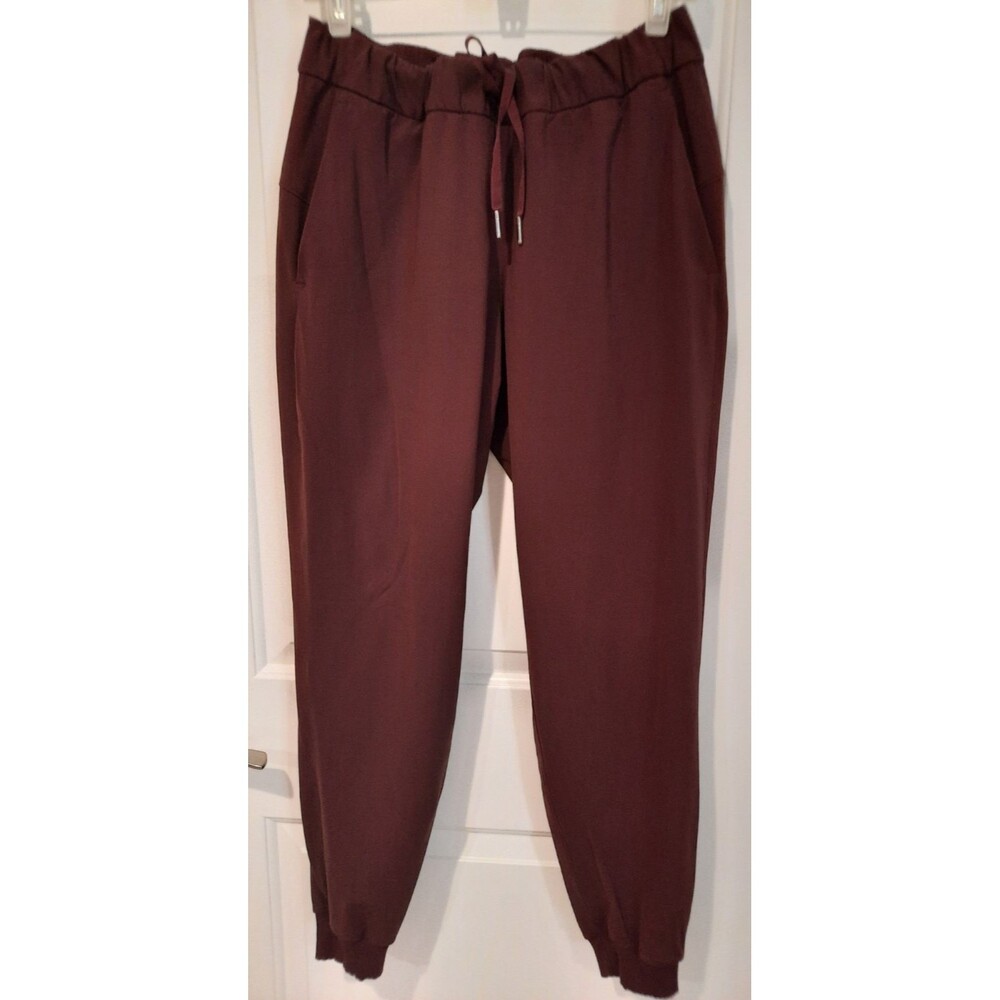 Lululemon Women's On the Fly Jogger Athletic Pants in Cassis Maroon Size 10